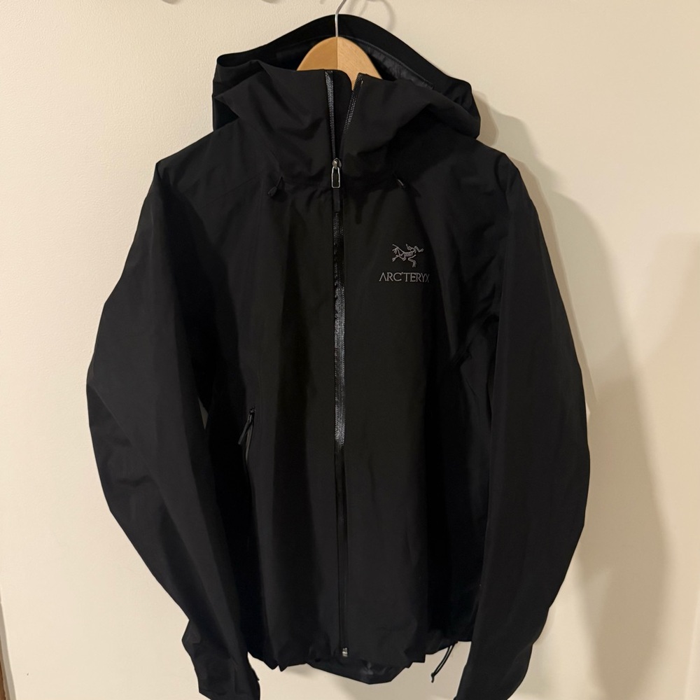 Arc'teryx Black Jacket Beta LT